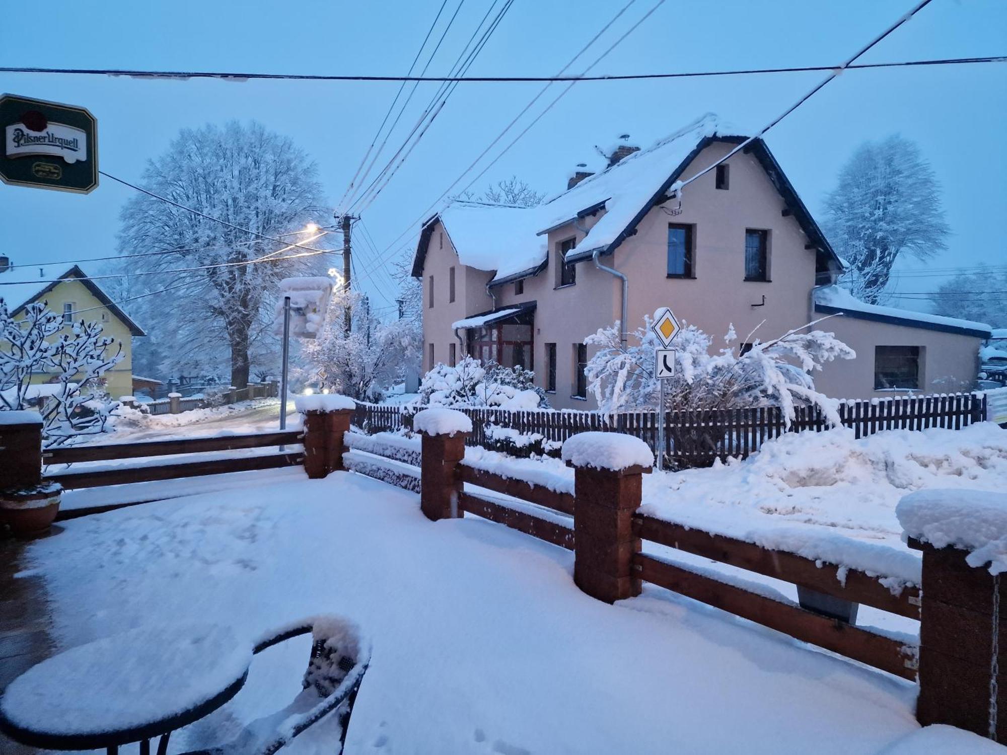 Penzion U Jezevce Hřensko Extérieur photo
